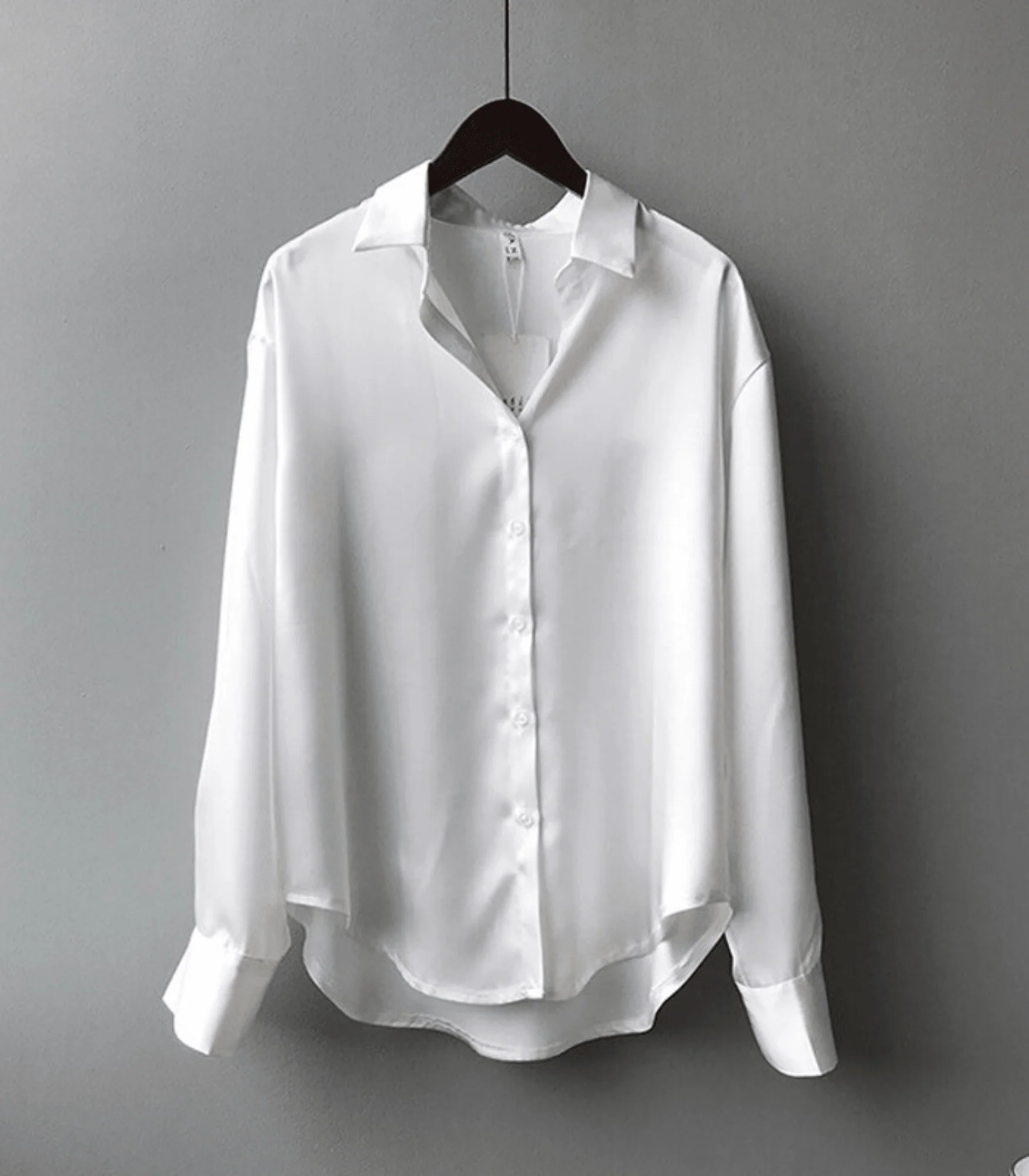 Jael – Blouse satinée élégante pour femme - Image 4