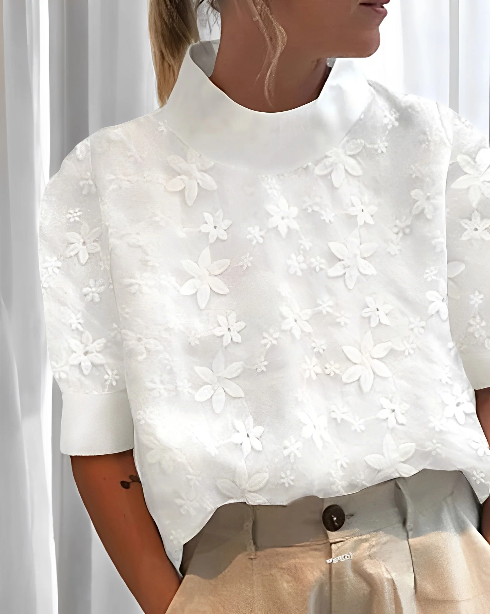 Julia - Blouse chic brodée avec col haut pour femmes